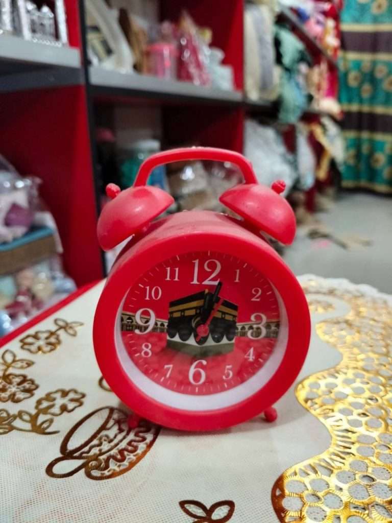 টেবিল ক্লক